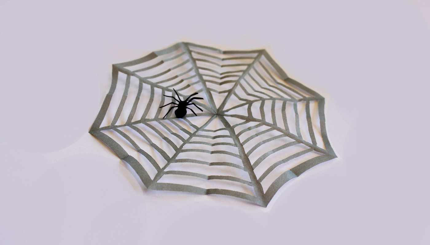 Halloween Spinnennetz aus Papier